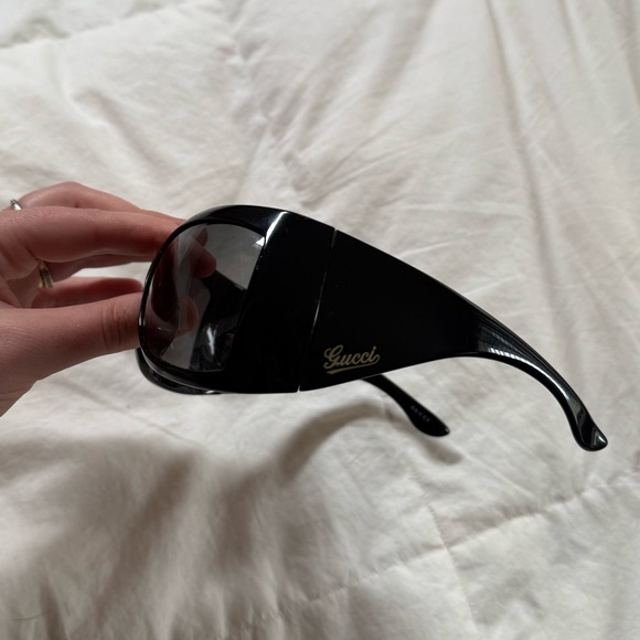Gucci GG 2961/S Shield Sunglasses ⛷️